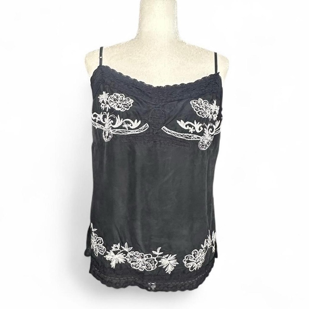 💜 Rangoon Black Embroidered Lace Tank (L)